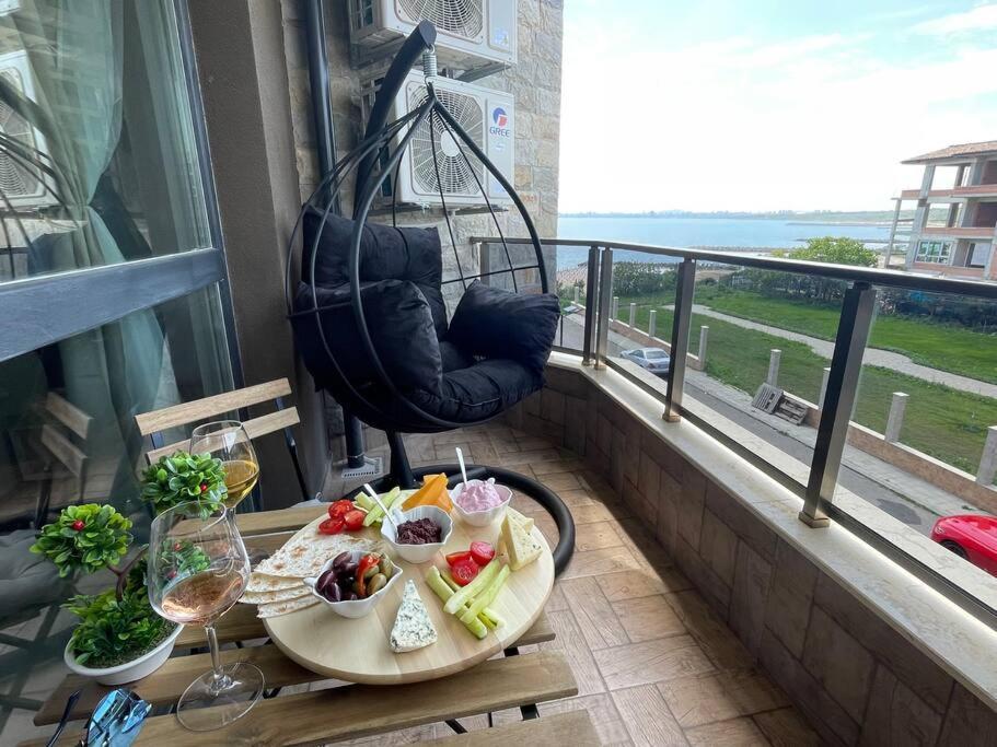 Brand New First Line Sea View 2 Bedroom Apartment Burgas Esterno foto